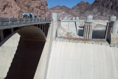 Gewaltige Betonmassen am Hoover Damm